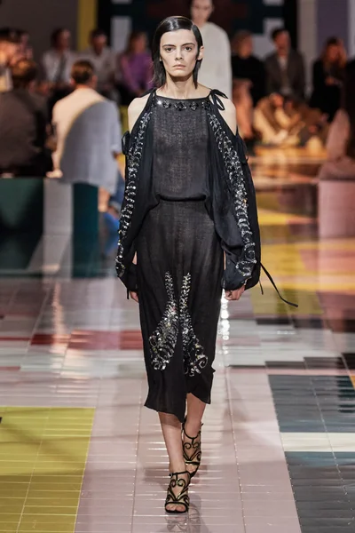 Look 43
